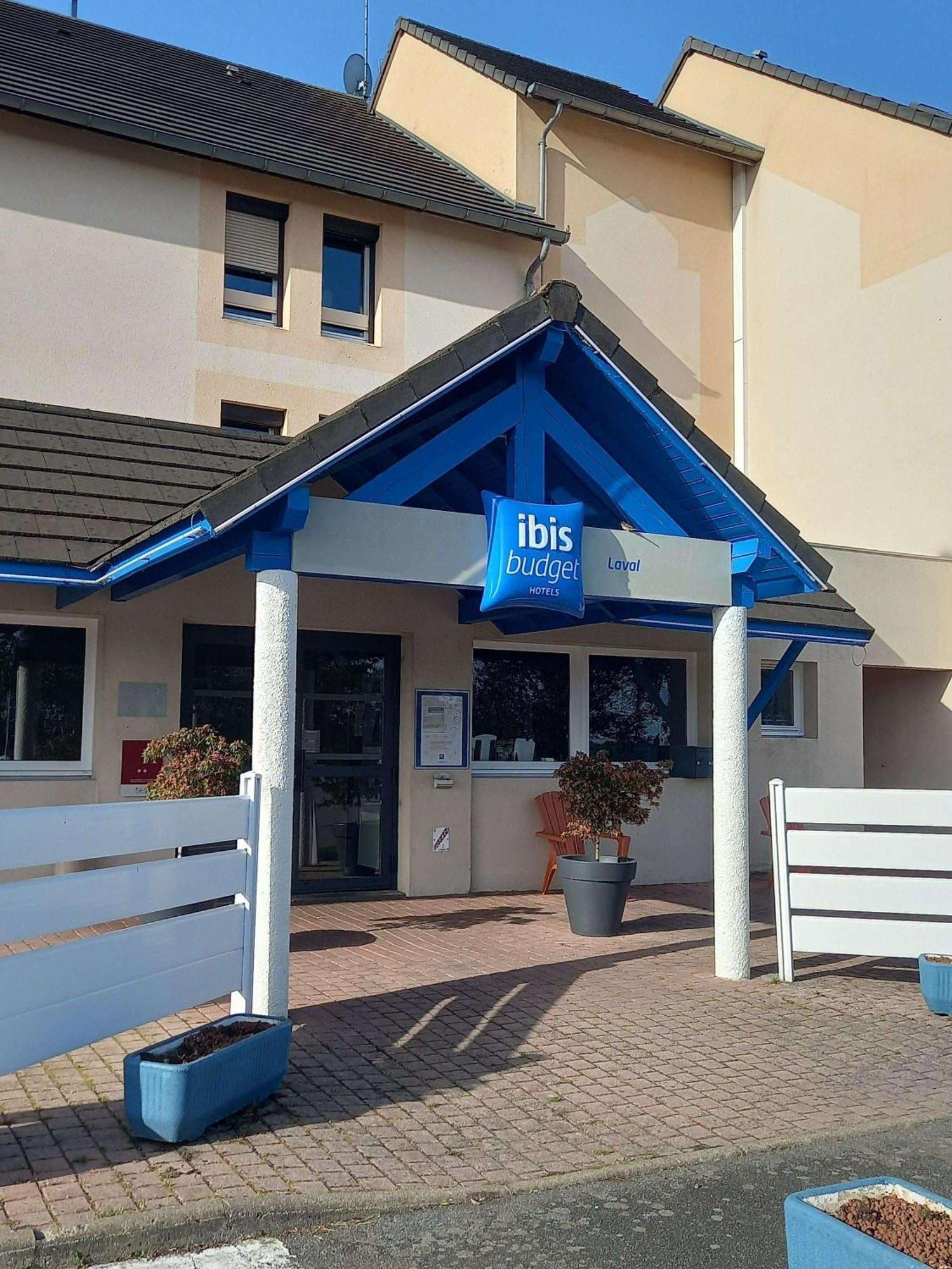 Hotel Ibis Budget Laval Bonchamp Les Laval Luaran gambar